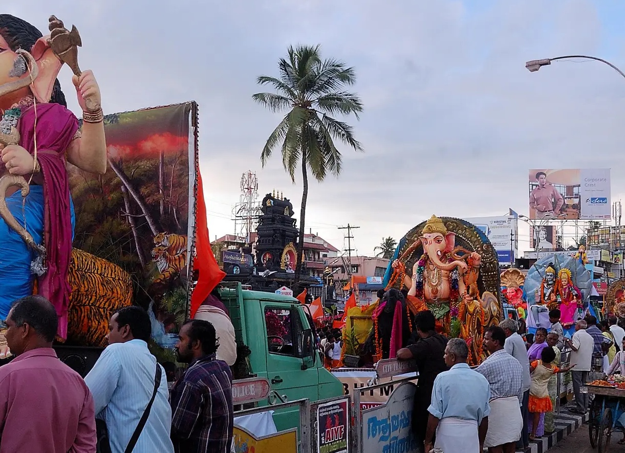 🚛🔮 Ритуалы дороги: странные приметы и суеверия дальнобойщиков 🛣️✨