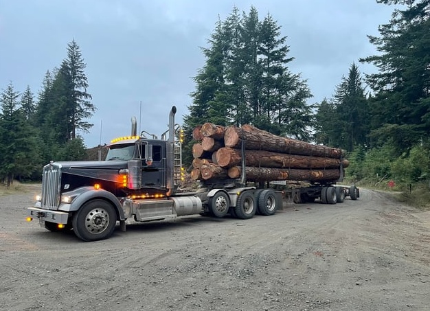 Работа на лесовозе.Сколько зарабатывают водители лесовозов?