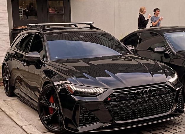 Лучшие спортивные автомобили 2023 года