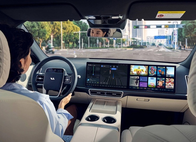 Geely Monjaro полноприводный кроссовер.</p>
<p>Затмит ли новый флагман марки прежнего фаворита – Tugella?