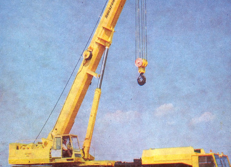 Мощнейший автокран Советского Союза – КС-10471
